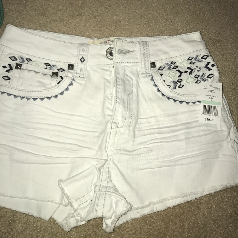 white jean shorts